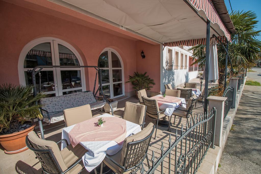 Hotel Hygge Biograd na Moru Kültér fotó
