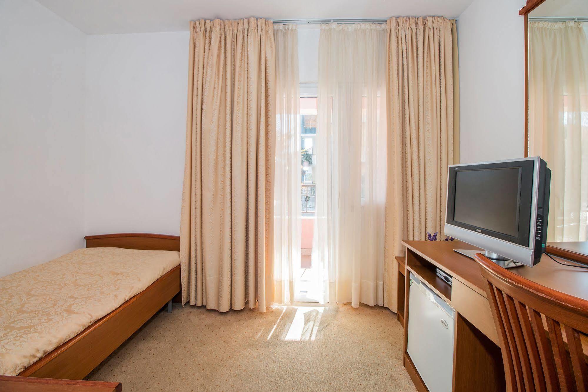 Hotel Hygge Biograd na Moru Kültér fotó